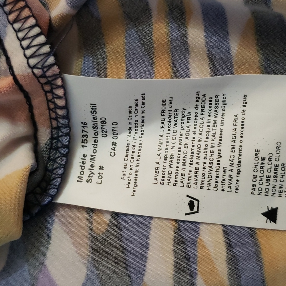 Joseph Ribkoff  blouse - Picture 5 of 8